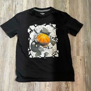 Boys Old Navy Basketball print tee Size 10-12